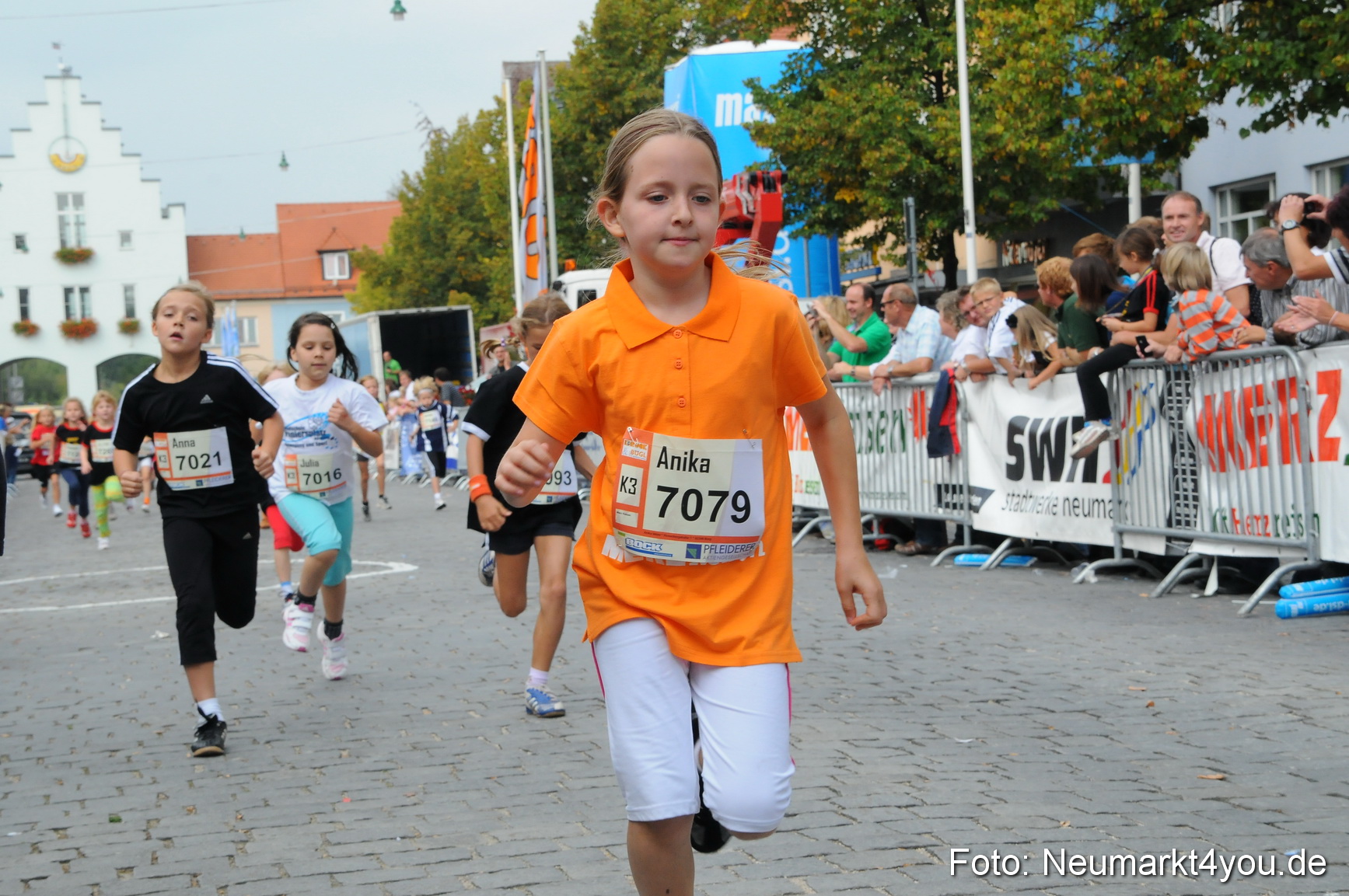 0040 Stadtlauf Neumarkt Bambinilaeufe 200909